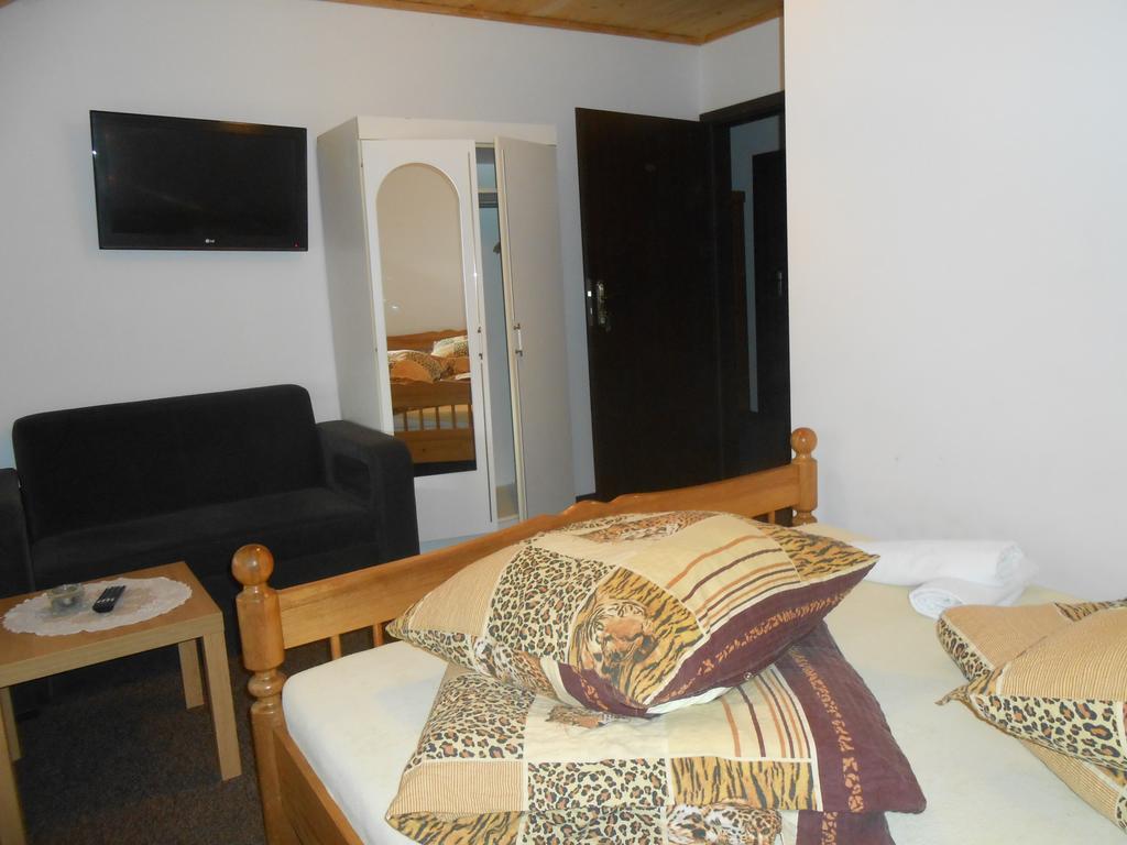 Magdalenka - Pokoje W Centrum Szczyrk Room photo